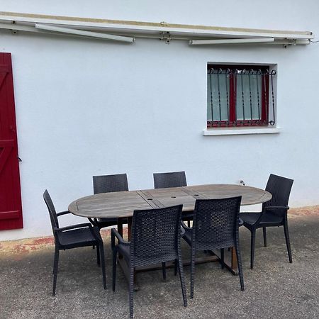 Maison Lore Mendi Elbarron Saint-Pee-sur-Nivelle Exterior photo